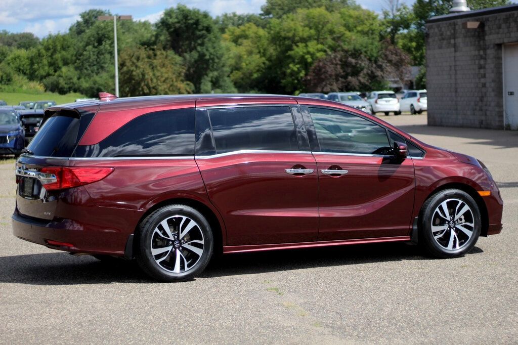 2020 Honda Odyssey Elite photo 3