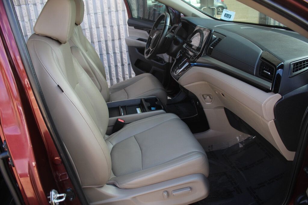 2020 Honda Odyssey Elite photo 8
