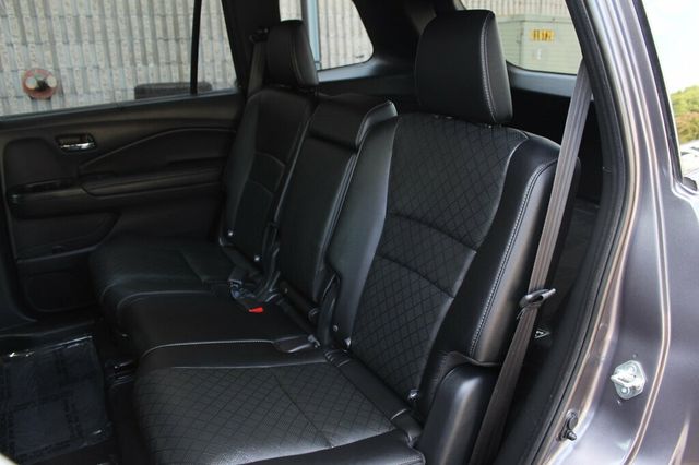 2020 Honda Passport ONE OWNER AWD EXL W/ LEATHER, MOONROOF - 23041728 - 27