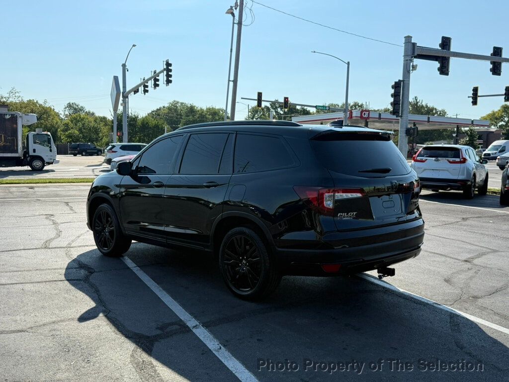 2020 Honda Pilot Black Edition photo 9