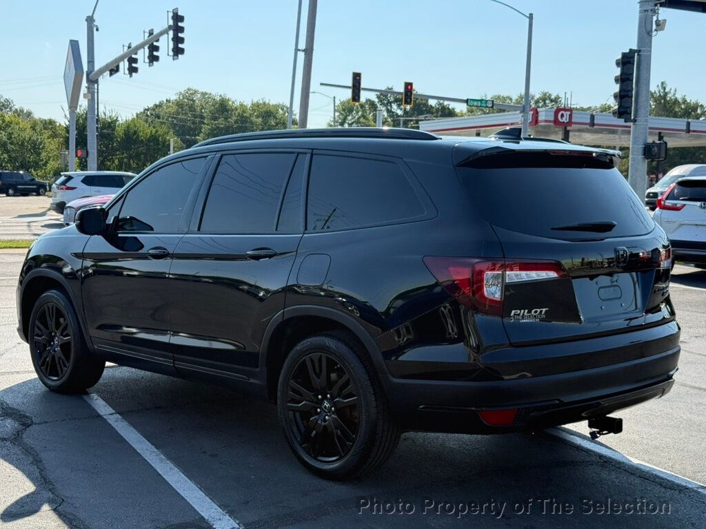 2020 Honda Pilot Black Edition photo 10