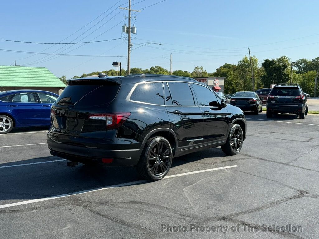 2020 Honda Pilot Black Edition photo 13