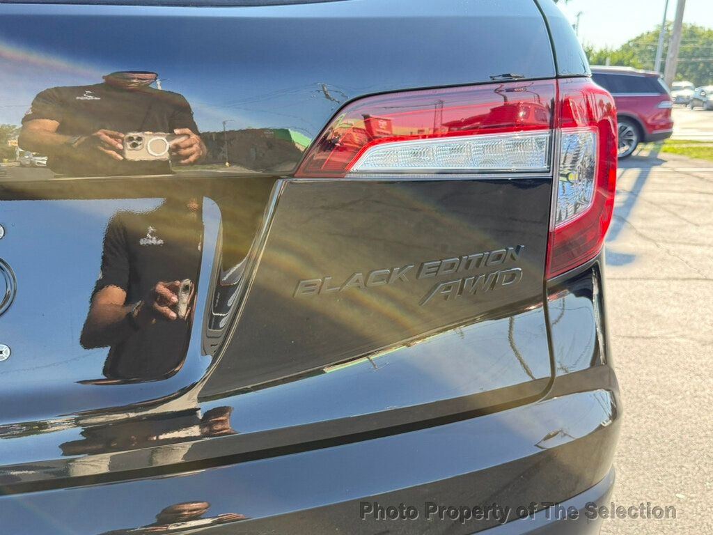 2020 Honda Pilot Black Edition photo 16