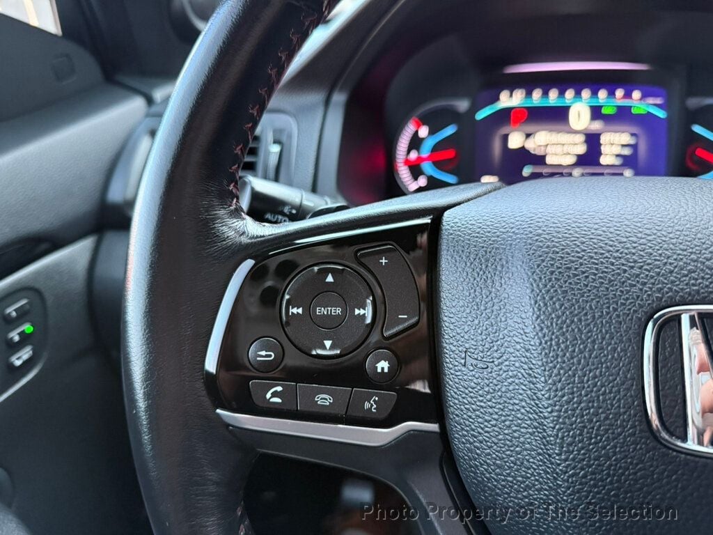 2020 Honda Pilot Black Edition photo 19