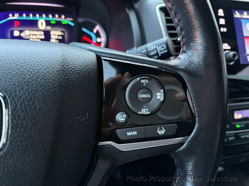 2020 Honda Pilot Black Edition photo 20