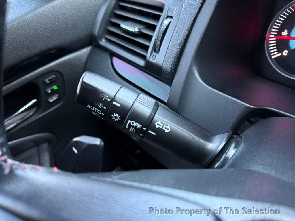 2020 Honda Pilot Black Edition photo 21