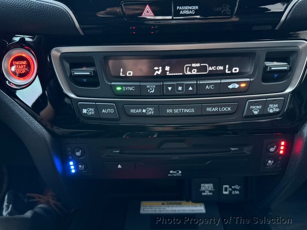 2020 Honda Pilot Black Edition photo 29