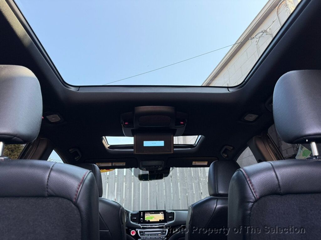 2020 Honda Pilot Black Edition photo 41