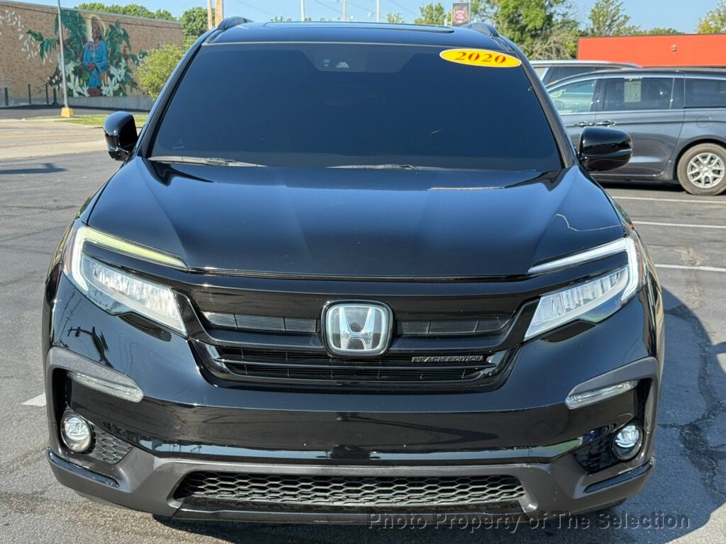 2020 Honda Pilot Black Edition photo 5