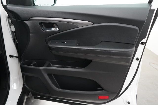 2020 Honda Pilot Black Edition AWD - 23090889 - 46