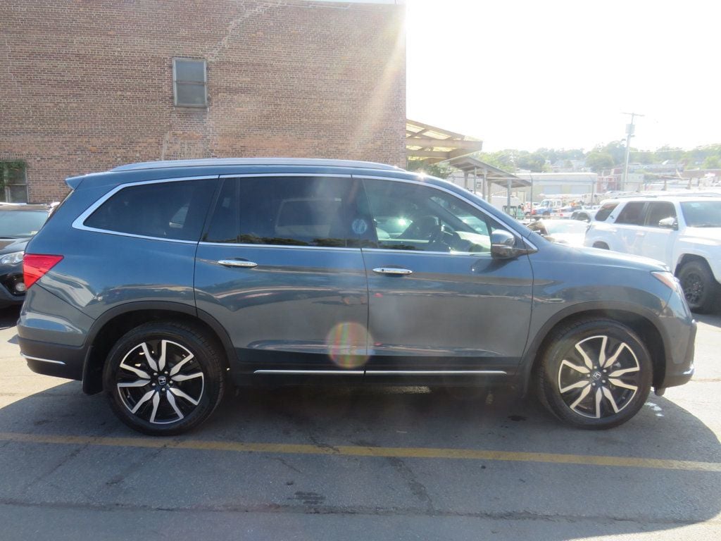 2020 Honda Pilot Elite photo 4
