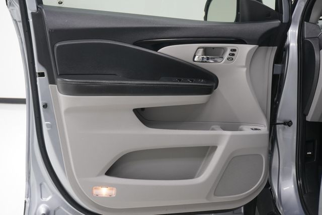 2020 Honda Pilot Elite AWD - 22944356 - 15