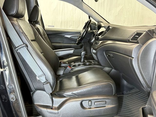 2020 Honda Pilot EX-L AWD - 23085894 - 17