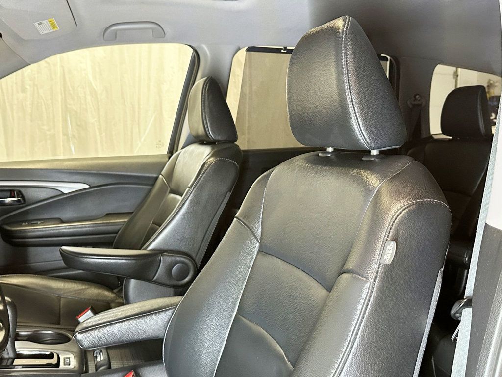 2020 Honda Pilot EX-L AWD - 23085894 - 18