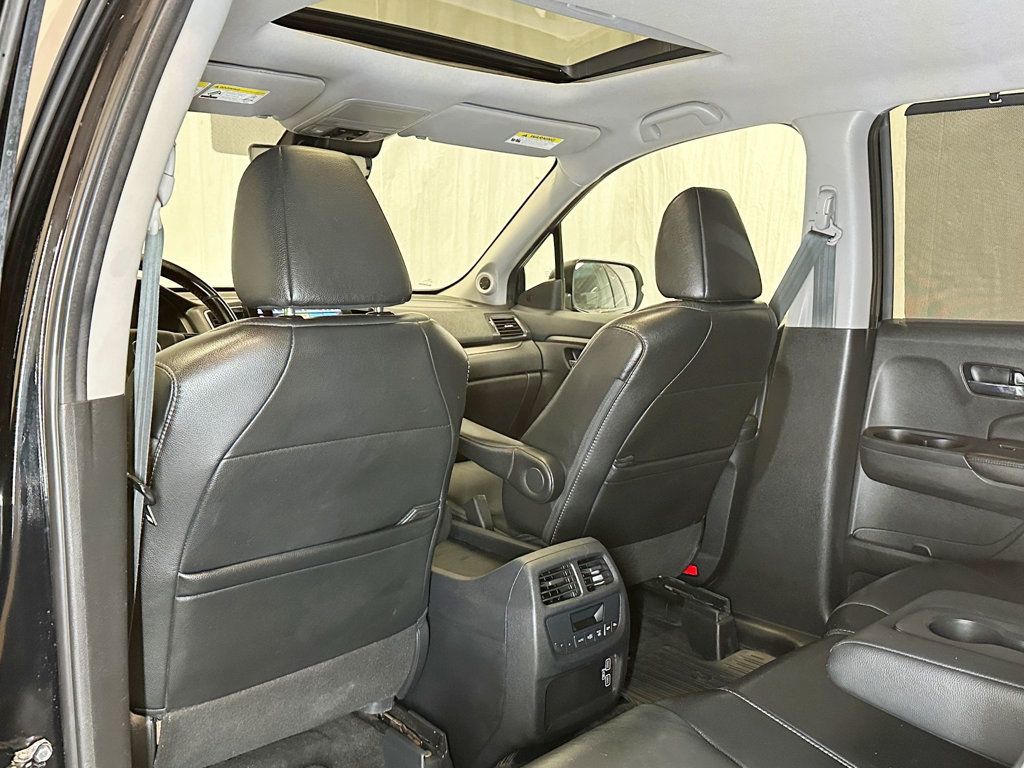 2020 Honda Pilot EX-L AWD - 23085894 - 35