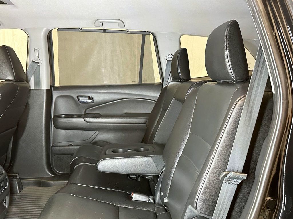 2020 Honda Pilot EX-L AWD - 23085894 - 37