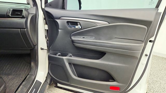 2020 Honda Pilot EX-L AWD - 23017819 - 26