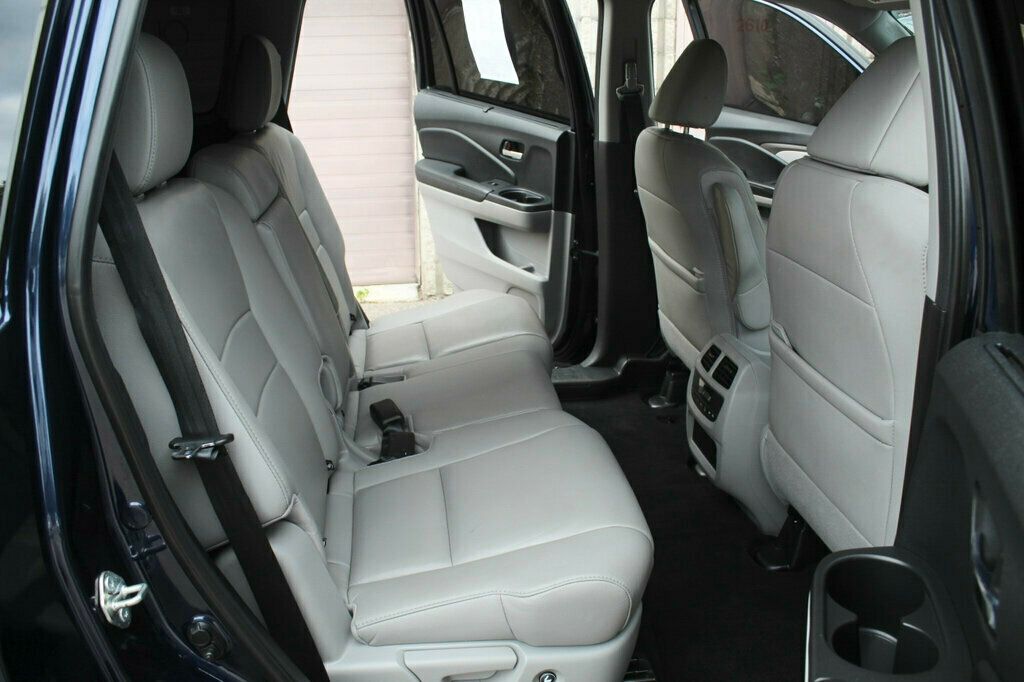 2020 Honda Pilot EX-L photo 9