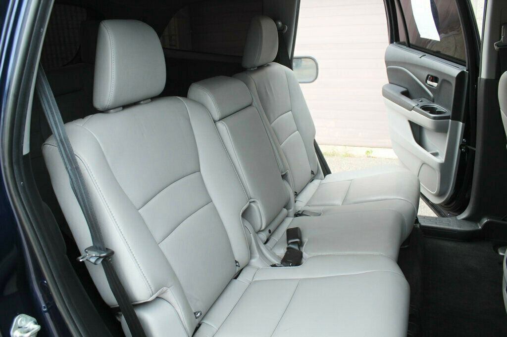 2020 Honda Pilot EX-L photo 10