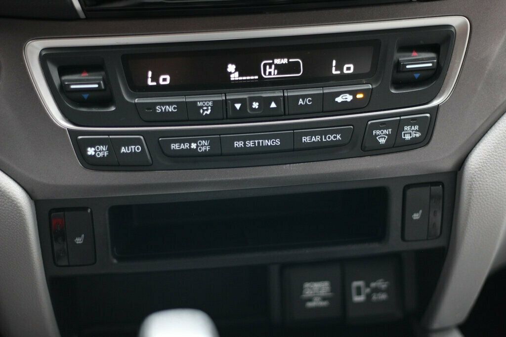 2020 Honda Pilot EX-L photo 14