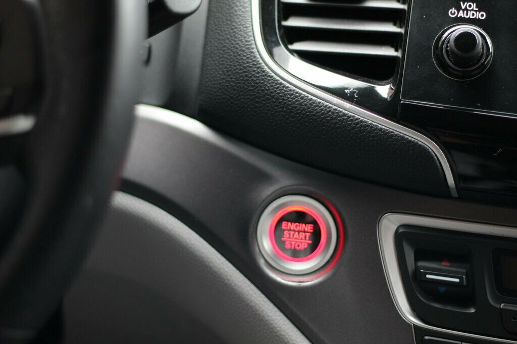 2020 Honda Pilot EX-L photo 28