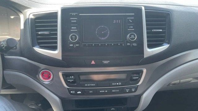 2020 Honda Pilot LX 2WD - 23036097 - 19