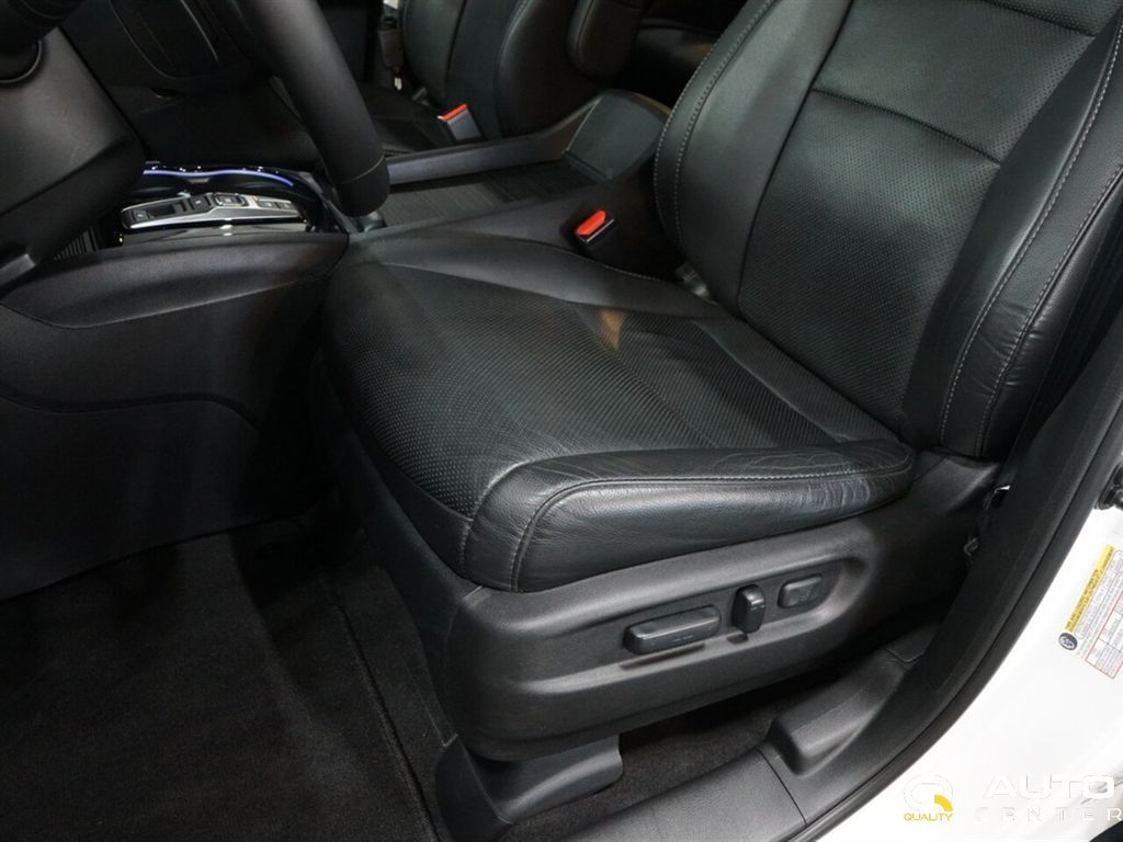 2020 Honda Pilot Touring 8-Passenger AWD - 22910478 - 24