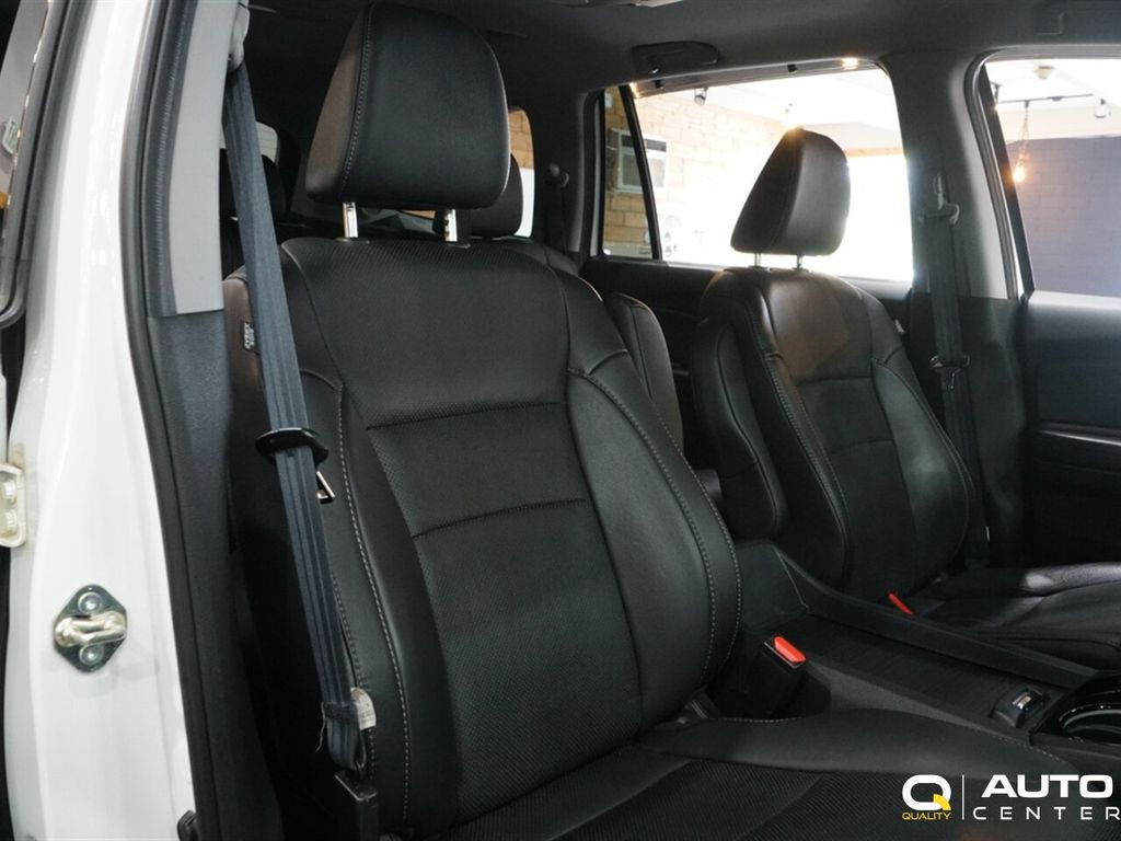 2020 Honda Pilot Touring 8-Passenger AWD - 22910478 - 27