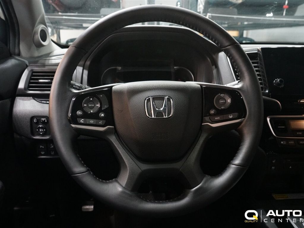2020 Honda Pilot Touring 8-Passenger AWD - 22910478 - 29