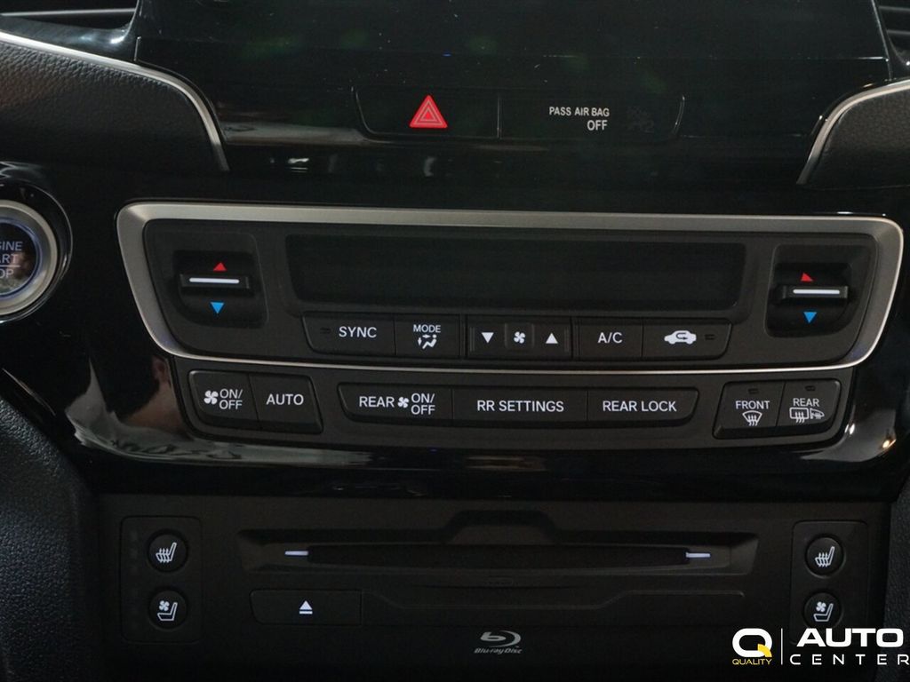 2020 Honda Pilot Touring 8-Passenger AWD - 22910478 - 36