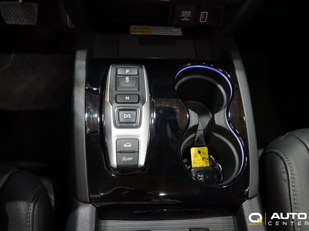 2020 Honda Pilot Touring 8-Passenger AWD - 22910478 - 38