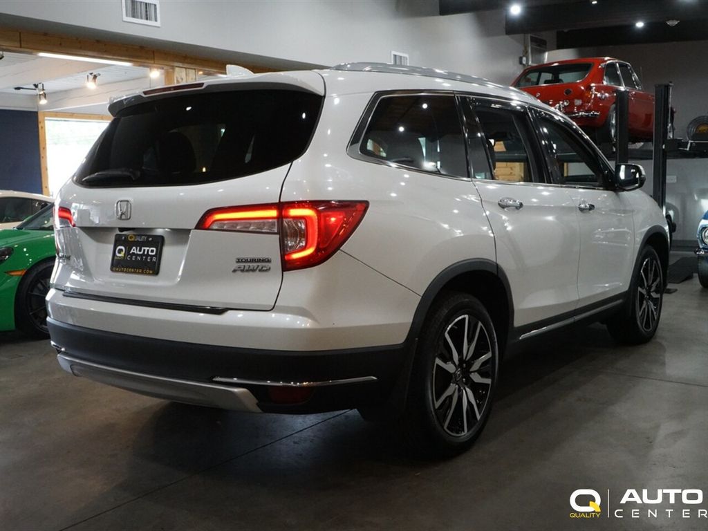 2020 Honda Pilot Touring 8-Passenger AWD - 22910478 - 3