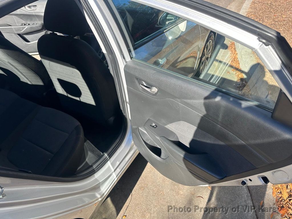 2020 Hyundai Accent SE Sedan IVT - 20977314 - 15