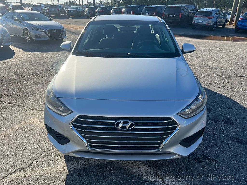 2020 Hyundai Accent SEL photo 2