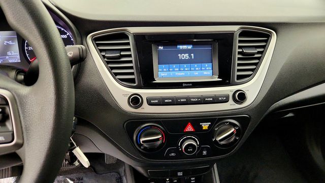 2020 Hyundai Accent SE Sedan IVT - 23093240 - 16