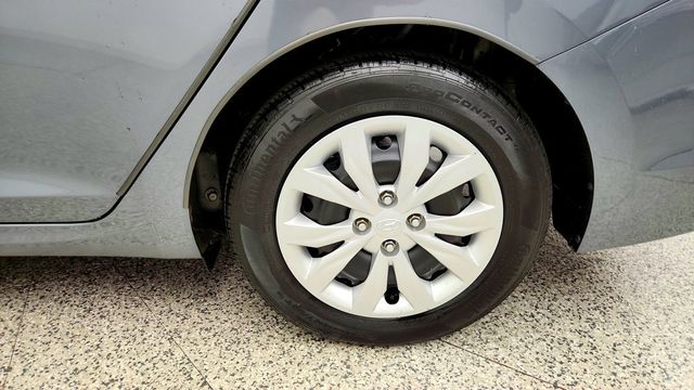 2020 Hyundai Accent SE Sedan IVT - 23093240 - 8
