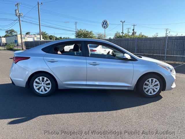 2020 Hyundai Accent SE Sedan Manual - 23072956 - 1