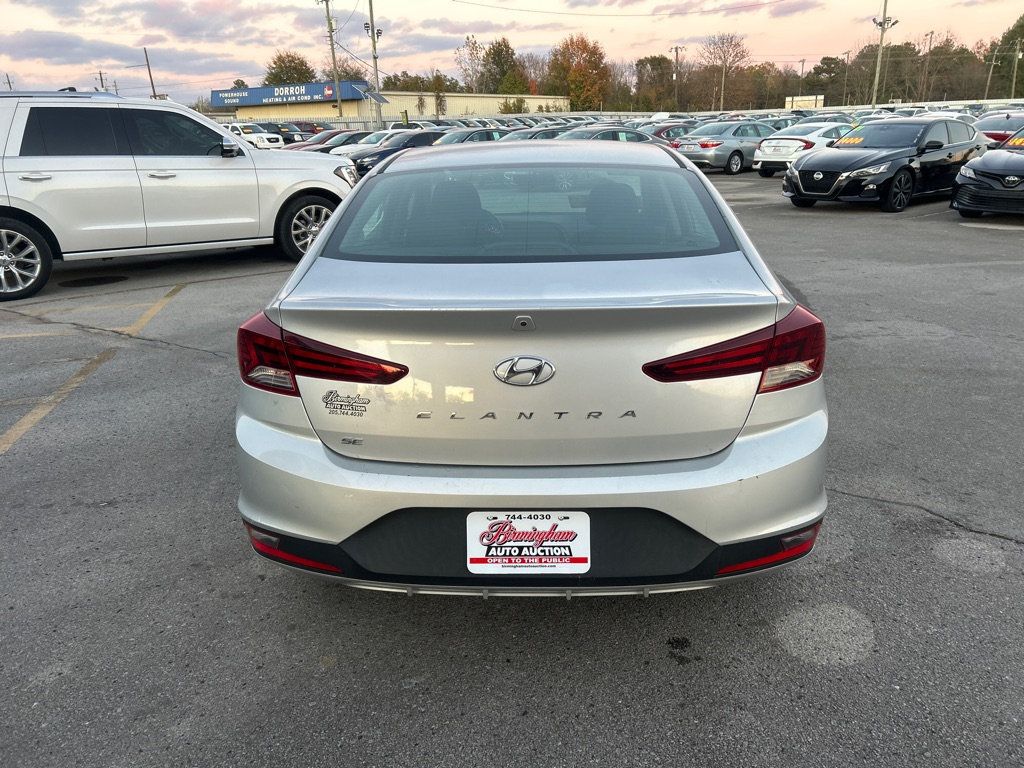 2020 Hyundai Elantra SE photo 4