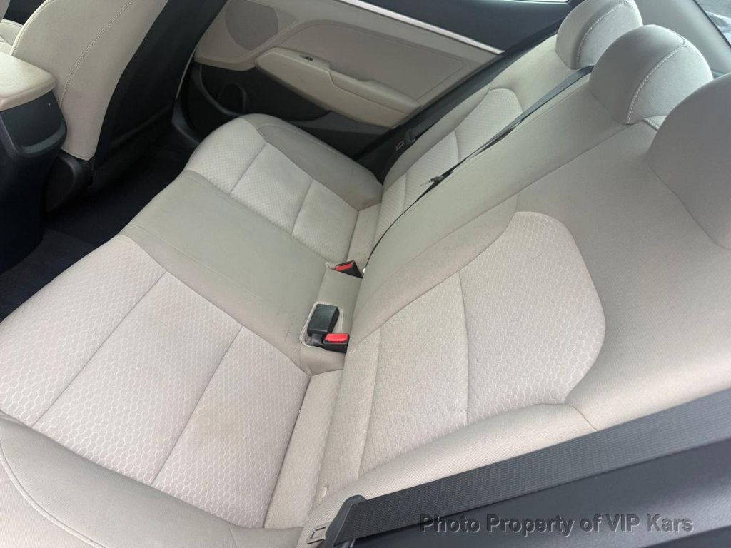 2020 Hyundai Elantra SE IVT - 22964408 - 13