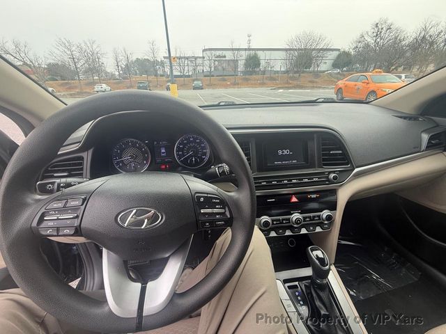 2020 Hyundai Elantra SE IVT - 22964408 - 16