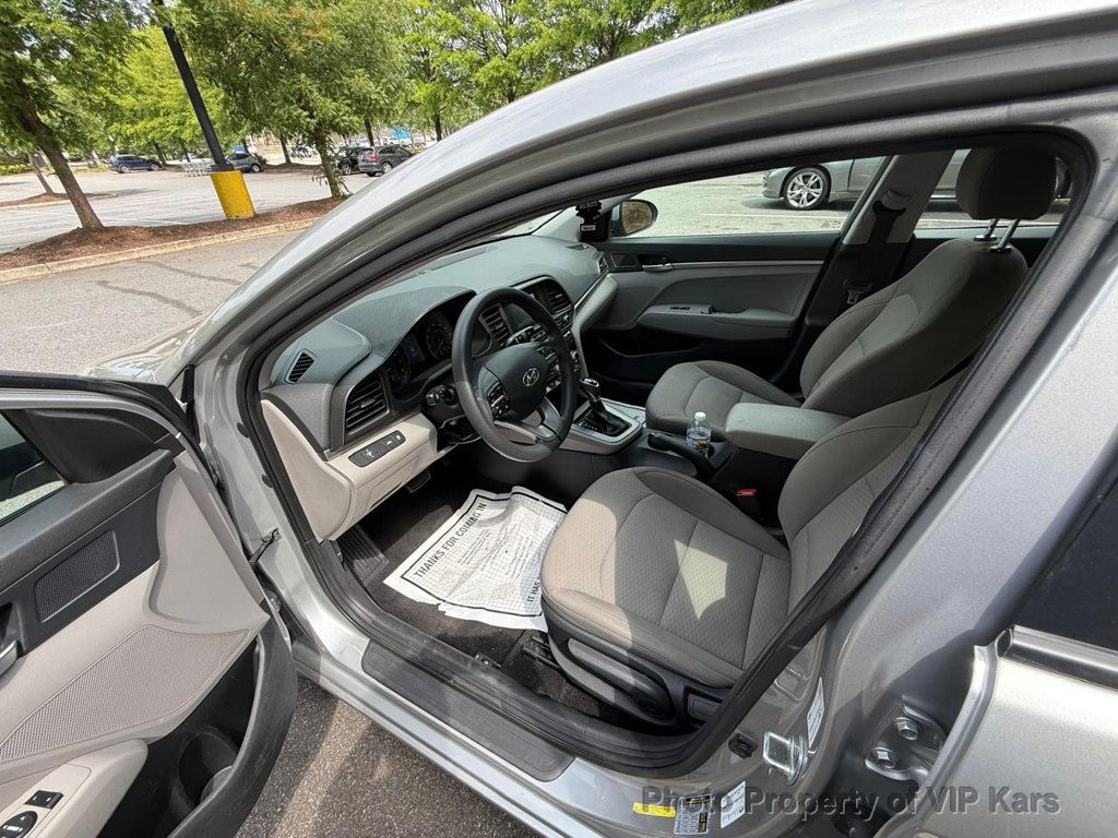 2020 Hyundai Elantra SE IVT - 23023520 - 14