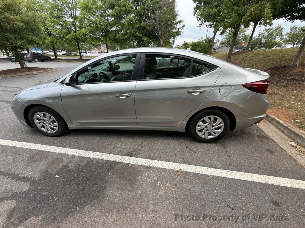 2020 Hyundai Elantra SE IVT - 23023520 - 7