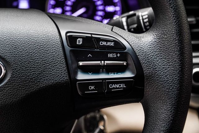 2020 Hyundai Elantra SE IVT - 22996901 - 20