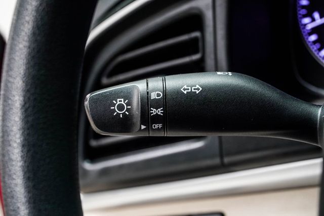 2020 Hyundai Elantra SE IVT - 22996901 - 23