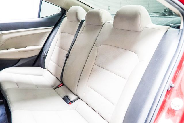 2020 Hyundai Elantra SE IVT - 22996901 - 30