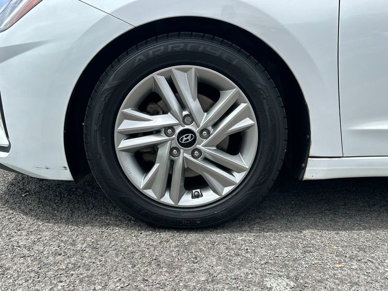 2020 Hyundai Elantra SEL - 23024140 - 11