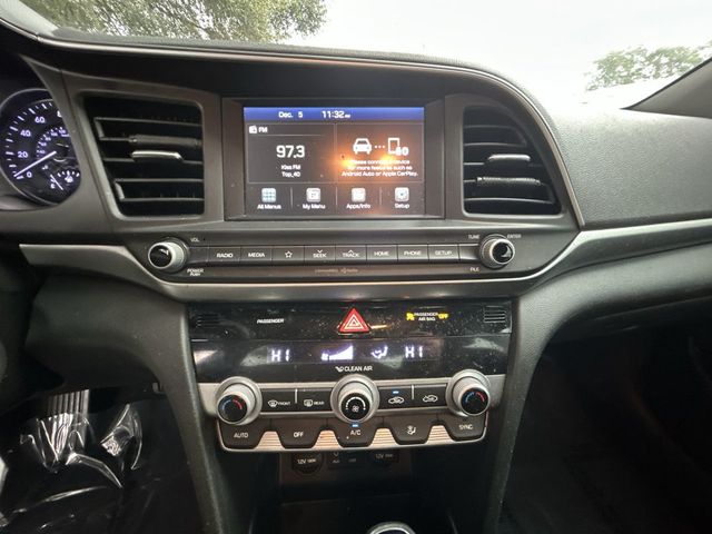 2020 Hyundai Elantra SEL - 22952656 - 16