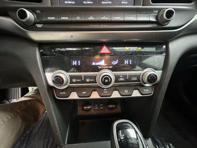 2020 Hyundai Elantra SEL - 22952656 - 18