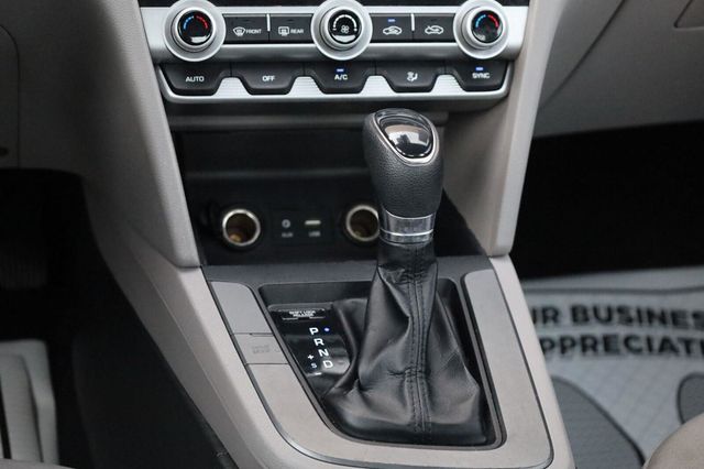 2020 Hyundai Elantra SEL - 23101478 - 40