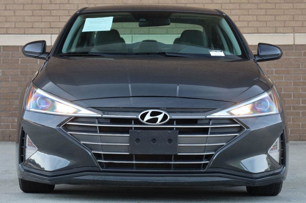 Hyundai Elantra photo 6